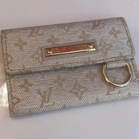 LOUIS VUITTON MINI LIN SHINE MONOGRAM WALLET - Picture 4 of 15